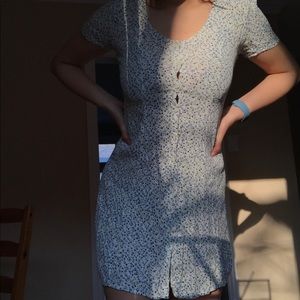 BRANDY MELVILLE FLORAL DRESS